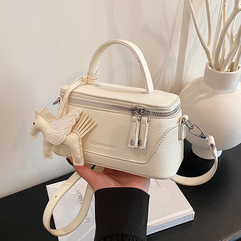 Box 2025 New Trendy Fashion Handheld Shoulder Commuter Texture Crossbody Bag