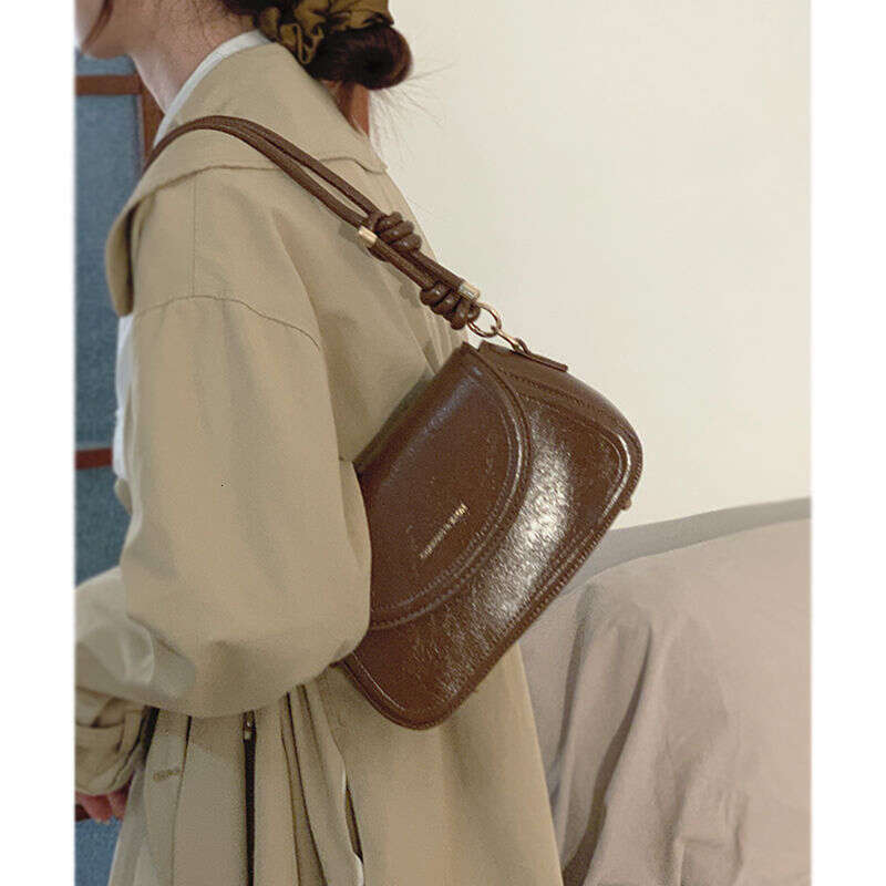 Women's 2025 new trendy and fashionable underarm with niche texture small square bag versatile ins single shoulder crossbody bag