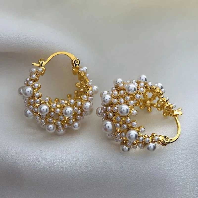 Irregular Metal Pearl Earrings European And American Style Personalized Fashion Stud Earrings Ladies Girls Travel Accessories Y250510