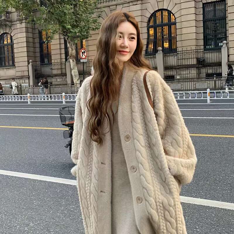 Women Cardigan Thickened Long 2024Autumn Winter V-Neck Jacket Female Loose Simple Leisure With Buttons Casual Faux Fur Coat Designer Designer