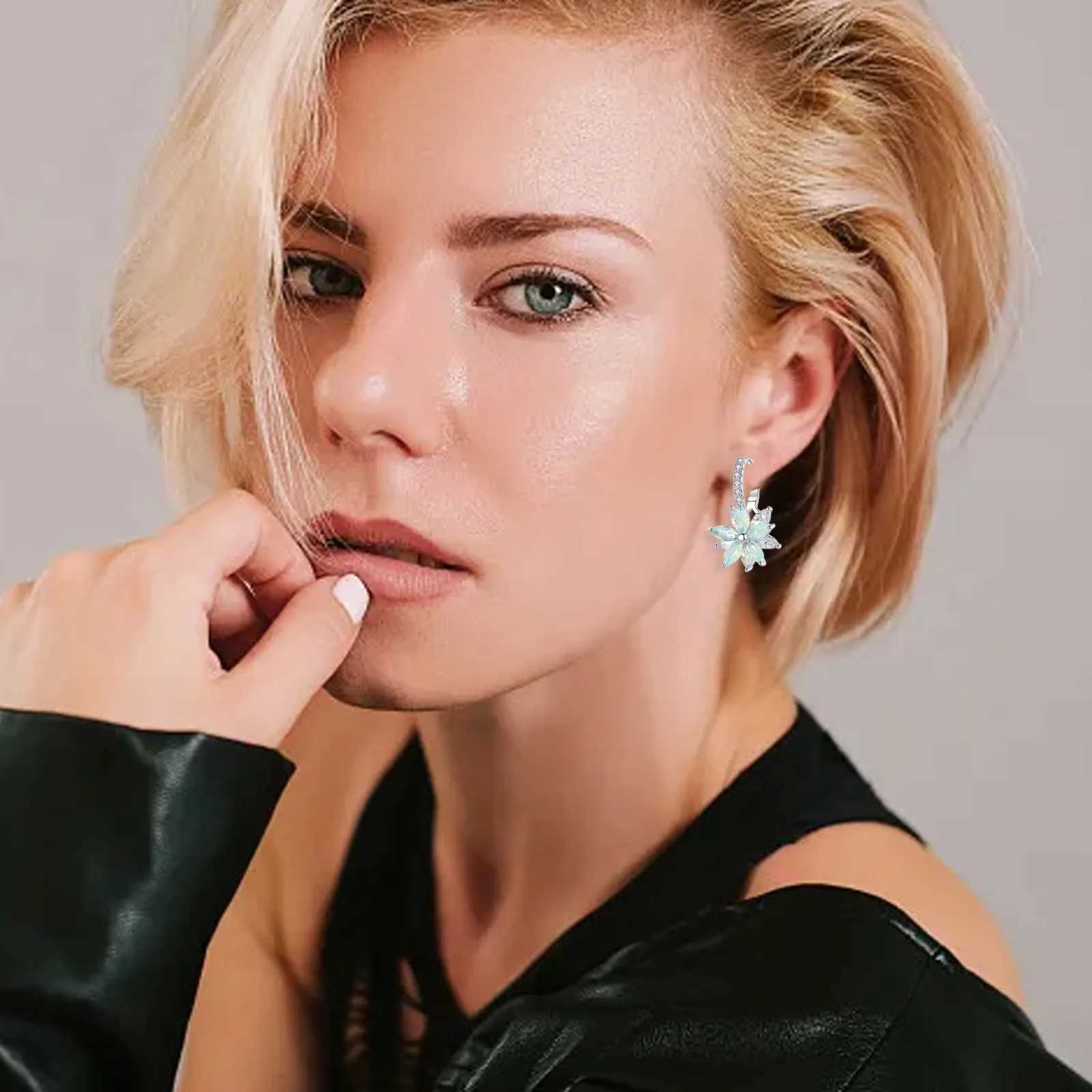2024 New Earrings Mint Green Inset Zircon Flower Jewelry High Grade Sense Light Luxury Studs Temperament Sweet Crystal Earring Y250510