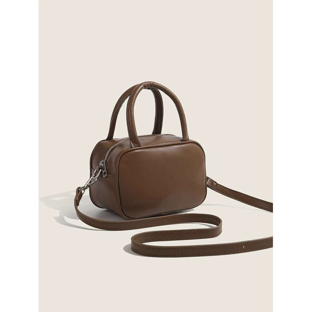 Pillow Ladies 2024 Advanced Fashion Tote Retro Bowling Boston Bag Crossbody Small Square Bag