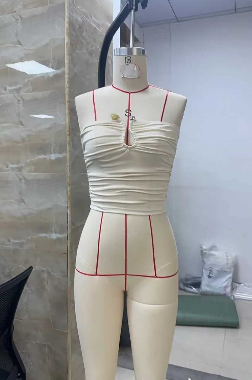 Womens y2k Vintage Ruched Tube Tops Summer Sexy Strapless Solid Metal Clip Front Bandeau Cropped Tops Slim Fit Tanks Shirt M250513