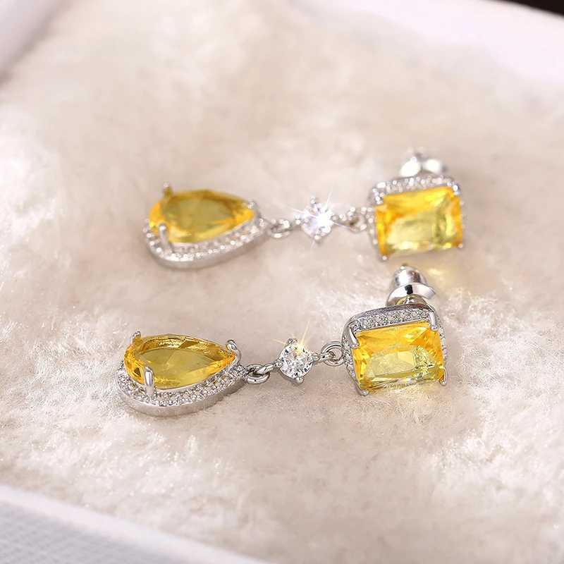 Huitan Pink/Yellow Cubic Zirconia Hanging Earrings for Women Romantic Pear CZ Dangle Earrings Wedding Party Luxury Trend Jewelry Y250510