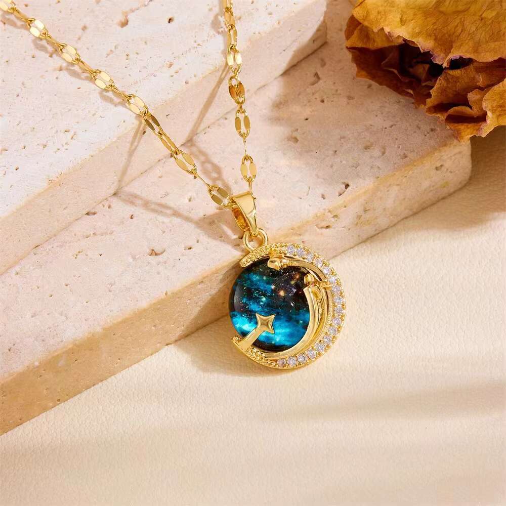 Trendy Fashion Made in China Stainless Steel Gold Saturn Pendant Necklace Accessories for Women