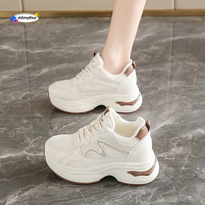 Mesh breathable and odor proof dad summer new women's thick soled casual sports shoes, lightweight running shoes for middle school students ddmyt