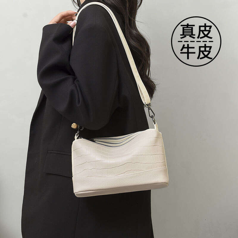 Leather multi-layer crossbody women 2025 new fashionable crocodile pattern large capacity soft leather shoulder bag for women