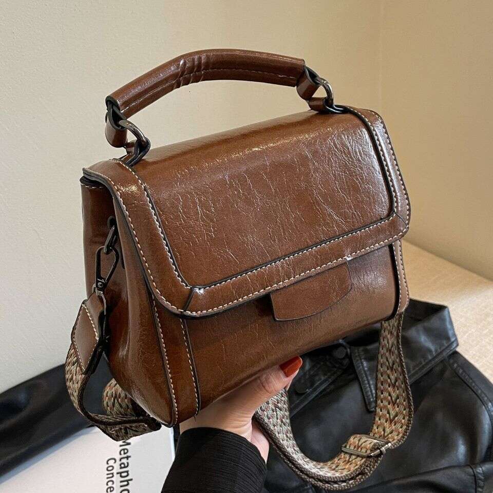 Multi layer crossbody for women's high-end simple commuting handbag 2025 new Korean version fashionable versatile shoulder bag