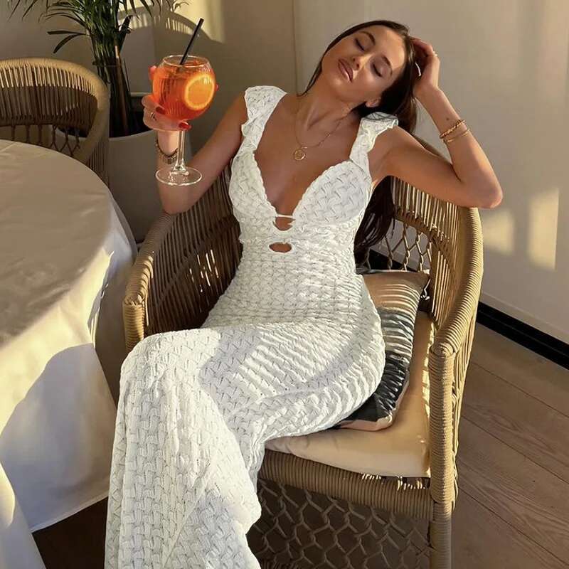 Autumn 2024 new women's sexy V-neck backless lace up hollow slim fit dress