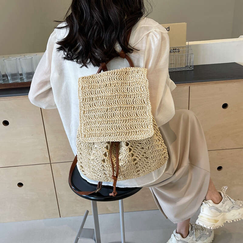 Internet celebrity for women 2025 new stylish popular backpack with large capacity commuting grass woven big bag
