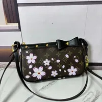 Flower Leather Women Crossbody Messenger Purse S Designers Bags Handbag Wallets Card Holder Pouch Laptop Bag