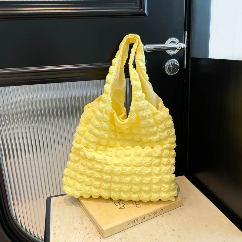 Free Delivery Designer Bag Simple Solid Color Shoulder Stylish Commuter Pleated Cloud Large Capacity Hand Multifunctional Shopping Luxury Bag