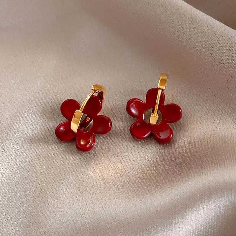 Vintage Red Glazed Flower Hoop Earrings for Women Girls 2024 New Trendy Design Petal Temperament Earrings Jewelry Y250510