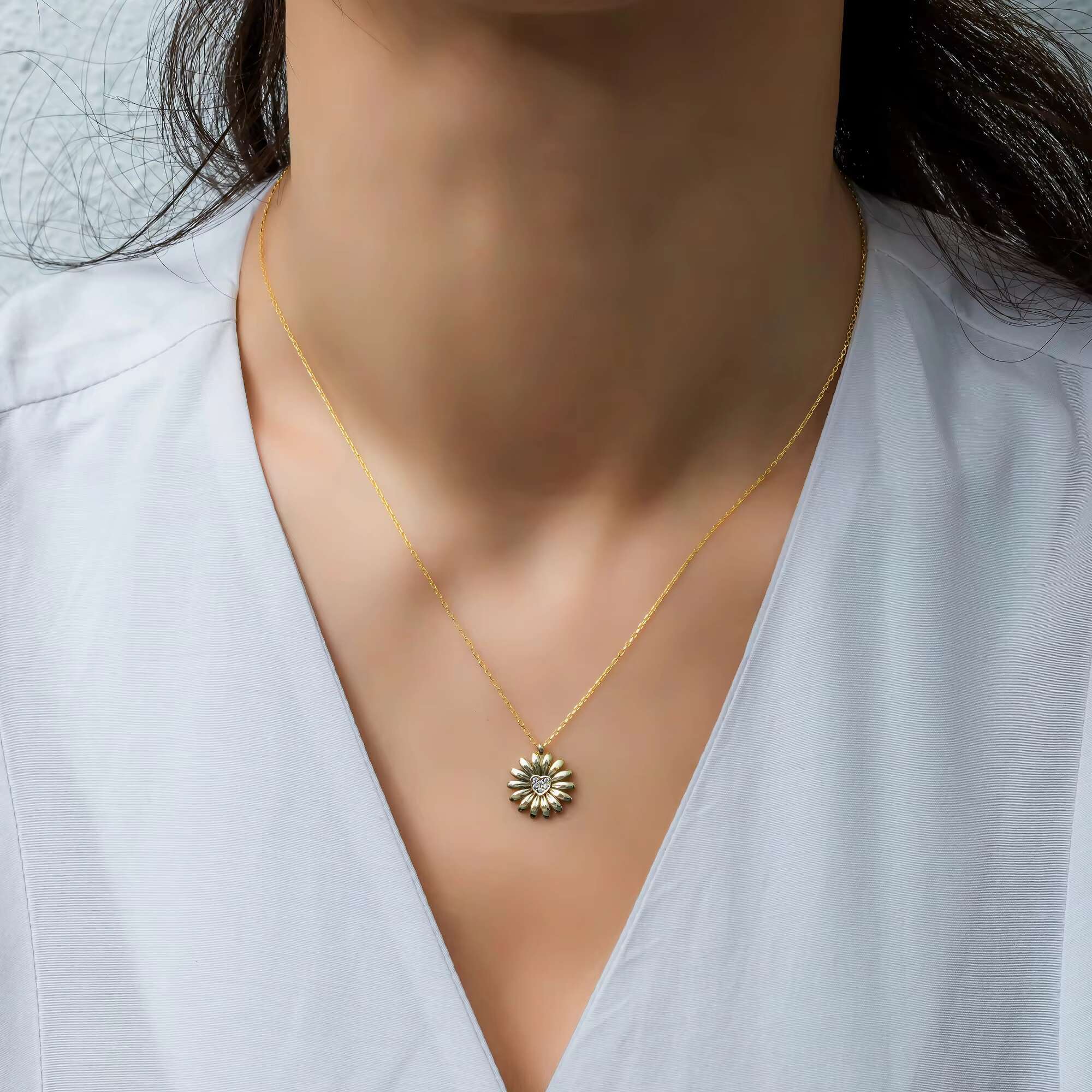 pure sier daisy pendant necklace paired with zircon stone female gift