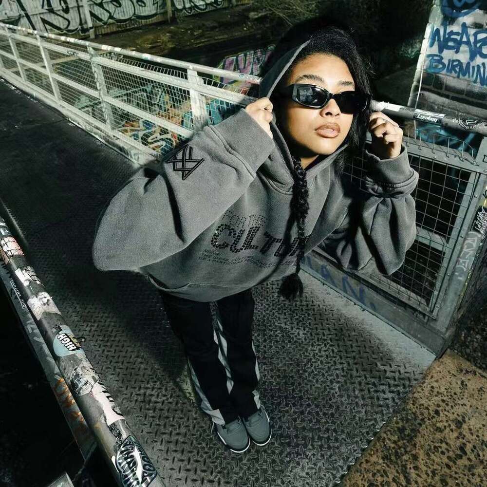 sweatshirt, cool and trendy, internet famous hooded cover with rhinestone letter print, new long sleeved top jacket