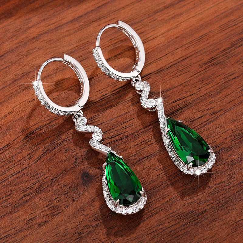 Huitan Luxury Pear Green Cubic Zirconia Earrings for Women Temperament Hanging Earrings Engagement Wedding Party Fashion Jewelry Y250510