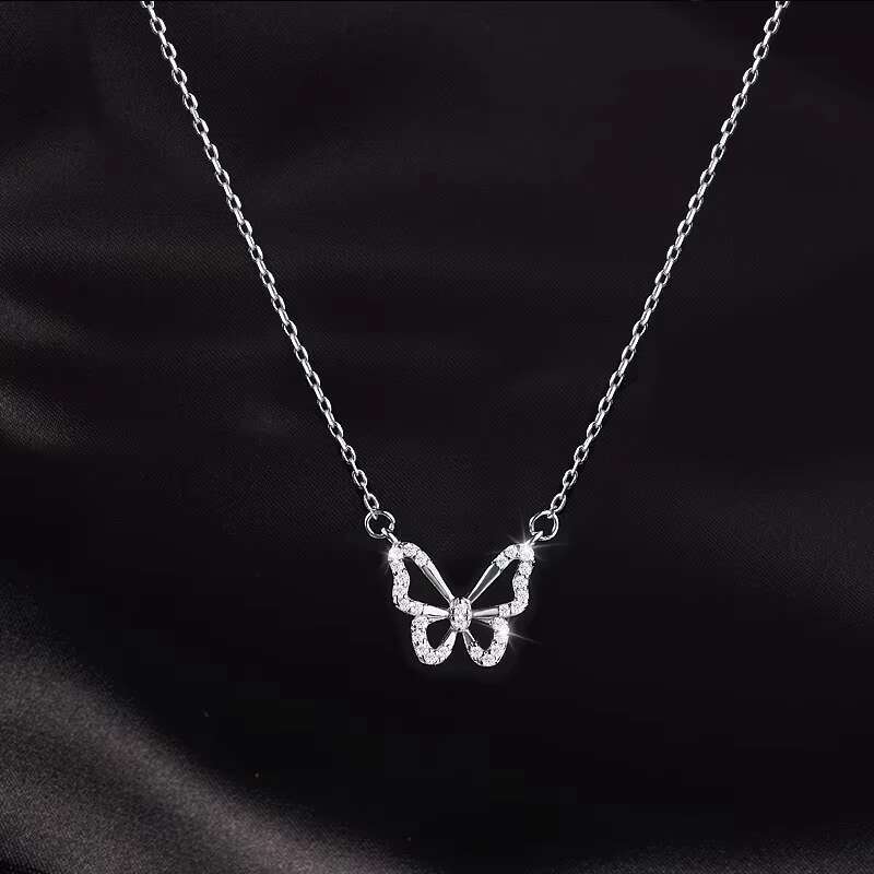 Trendy and fashionable crystal pendant necklace, party accessory gift statement, zircon hollowed out female butterfly necklace