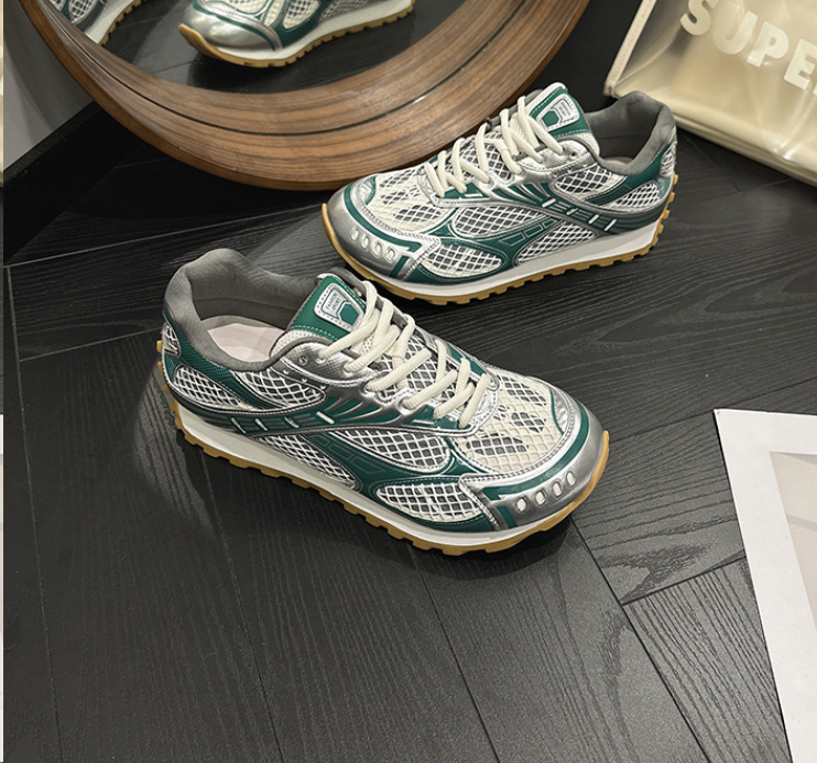 2025 pretty retro Style Men's Thick Soled beautiful Sports sneakers Men Breathable Casual Sier Lace Up Shoes 888