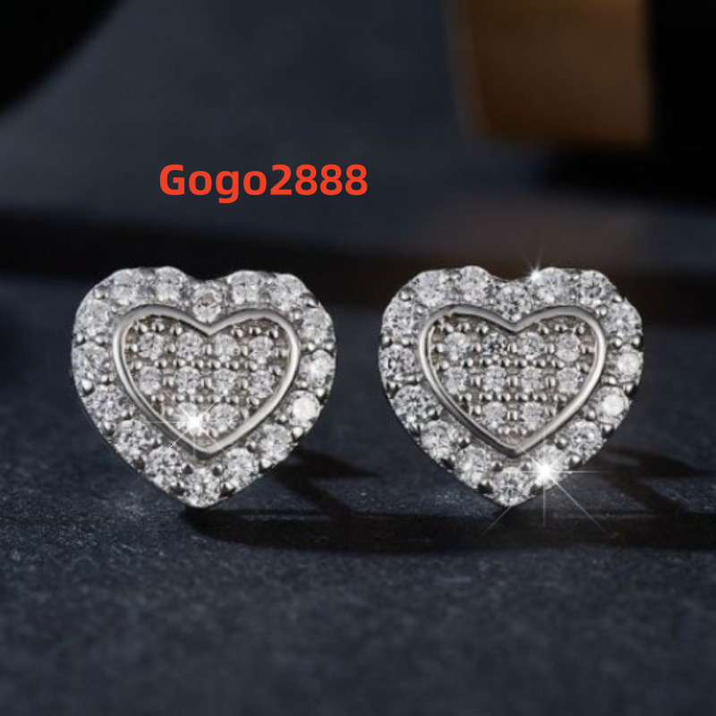 92.5% Purity 925 Sterling Silver Moissanite 925 Sterling Silver Stud Earring Classical Style Heart-Shape Fine