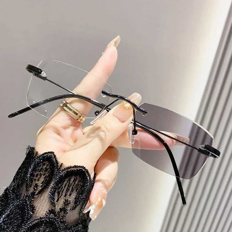 Intelligent Photochromic Myopia Glasses Women Retro Trendy Minus Sight Sunglasses 2 in 1 Farsighted Eyewear Diopter Prescription W250513