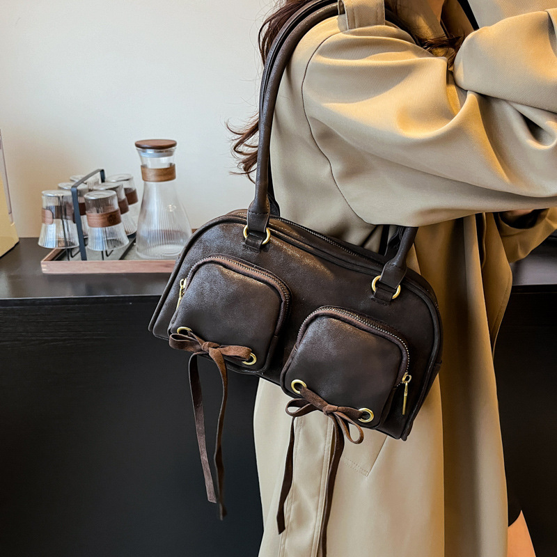 Minimalist Underarm for Women 2025 Winter New Korean Edition Small Handheld Commuter Shoulder Bag