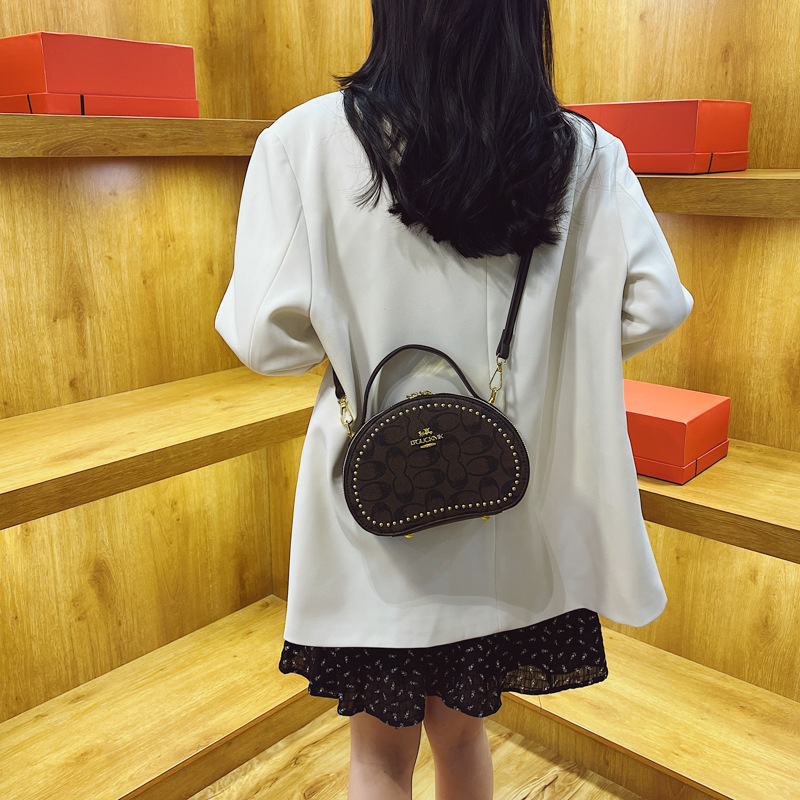 Versatile small round bag, fashionable box handbag new embossed print single-shoulder bag 2025