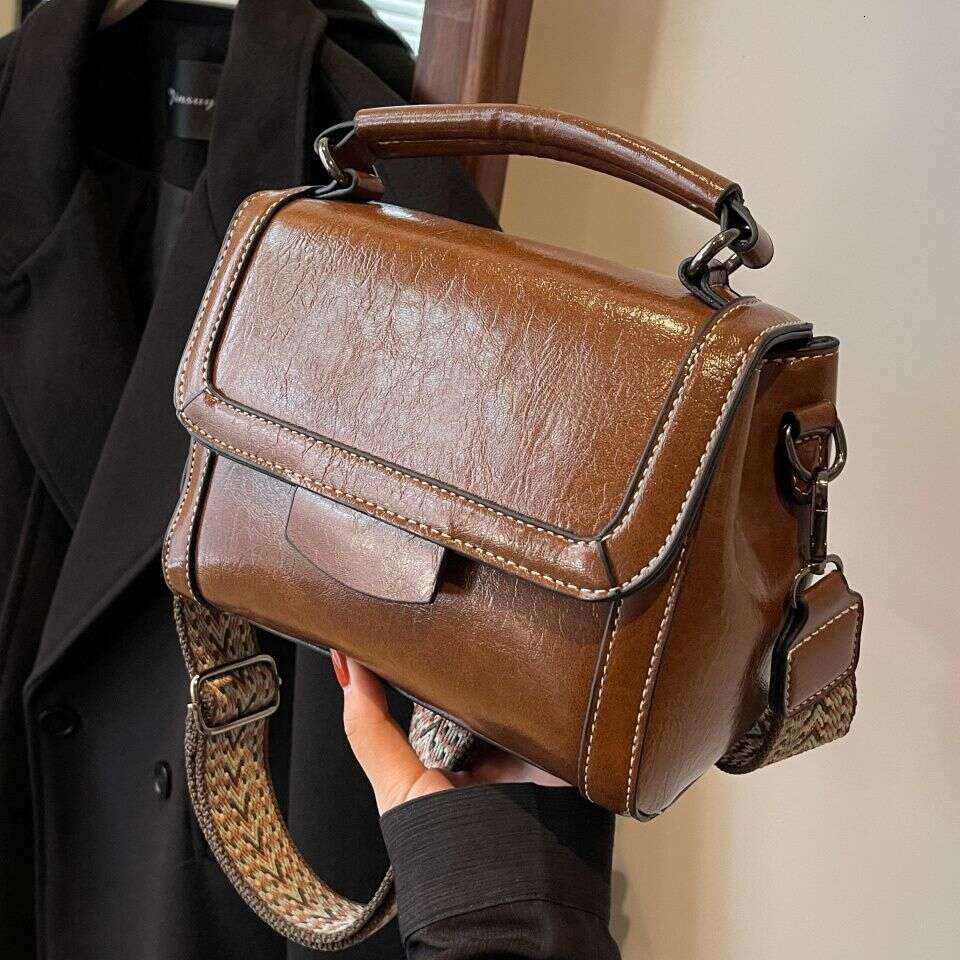 Multi layer crossbody for women's high-end simple commuting handbag 2025 new Korean version fashionable versatile shoulder bag
