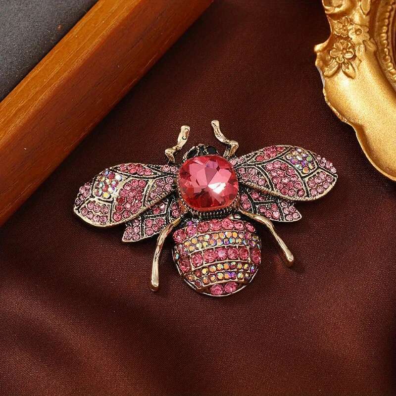 1Pcs Crystal Bee Badges Pins For Women Men Fashion Unisex Clothing Insect Series Classic Brooches Corsage Lapel Pin