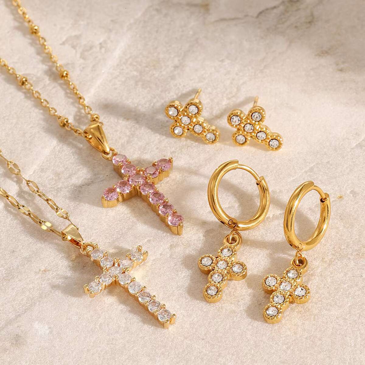 New Fashion Accessories Gold Plated Stainless Steel Declaration Cross Zircon Copper Pendant Women's Necklace