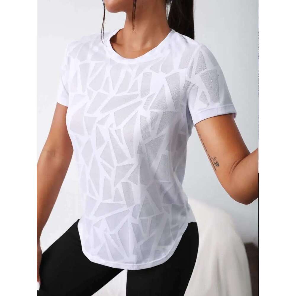 Womens Chic Geometric Print T-Shirt Flattering Curved Hem Lightweight Crew Neck Short Sleeves - Perfect Casual Top for Sprin