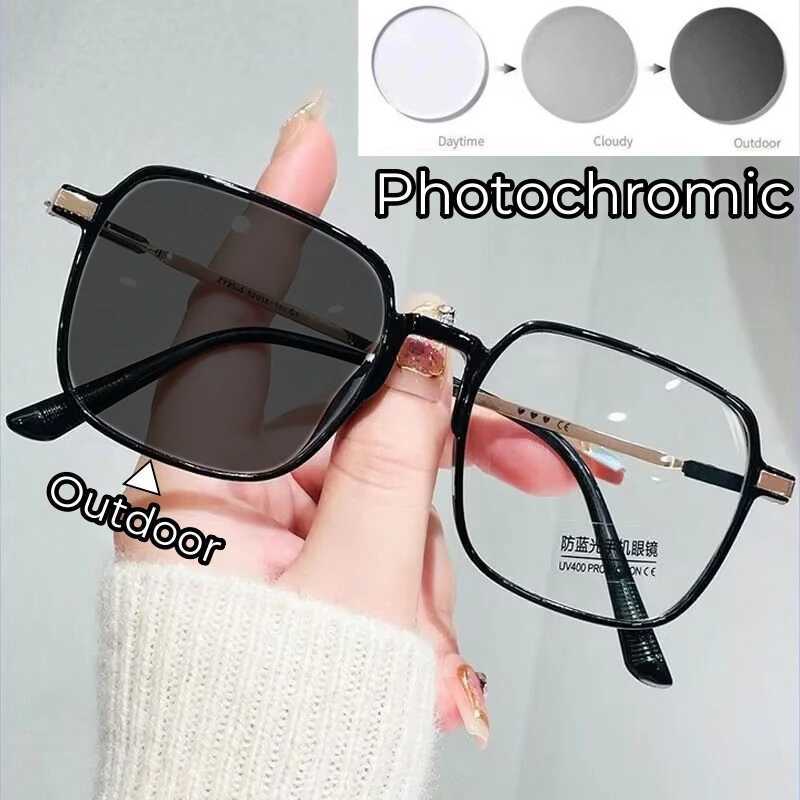 Photochromic Anti-blue Light Reading Glasses Women Large Frame Color-changing Hyperopia Glasses Ultra Light Unisex Glasses W250513