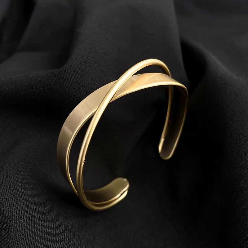 Stainless Steel Adjustable New Design Gold Plated Mobius Bracelet Luxury Gifts for Women Jewelry Gift XJ250707