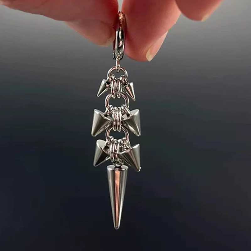 Gothic Stainless Steel Rivet Earrings Men Women Cool Accessories Aesthetic Korean Earrings Jewelry Punk Hip Hop Earrings Y250510