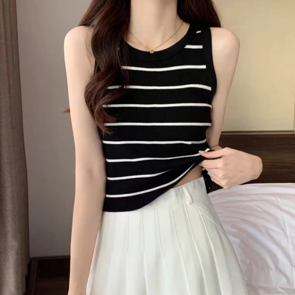 Matching Stripe Tanks Of Woman Chic Casual Sleeveless Tops Tees Korean Basic Ladys Knitted Vest Trend Sweaters Jumper 250513