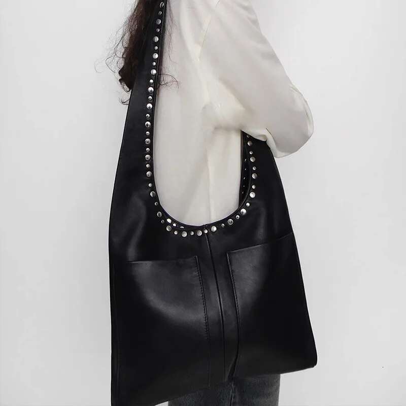 Vintage Rivet Suede Women Shoulder Bags Large Capacity Tote Bag Soft Pu Leather Handbags Autumn Winter Shopper Purses