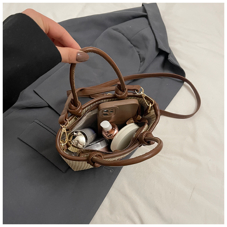 Free Shipping Trendy Women's Woven Straw Bucket Bag - 2025 New Fashion Rattan Handbag for Beach Vacation Shoulder Bag