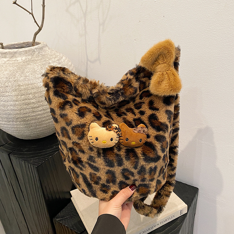 Style Free Delivery Designer Bag Winter Leopard Print Plush For Women 2025 New Fashionable Hand Held Bucket Bag High End Korean Version Single Shoulde