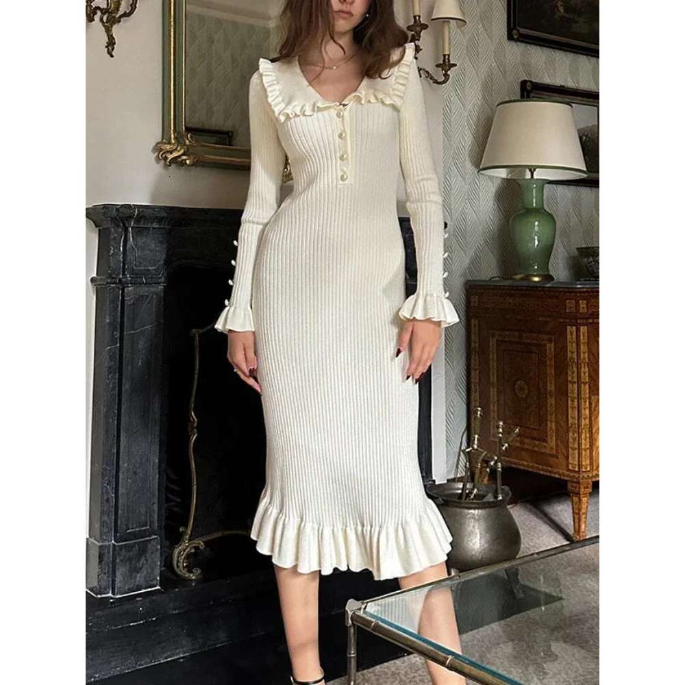 TARUXY High Waist Ruffled Maxi Dresses For Women Autumn Winter Knitted Slim Long Women's Vintage Dress Woman Retro Elegant