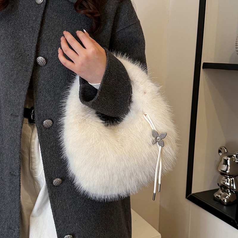 Fashionable, trendy, high-end, exquisite, furry handbag, black, white, and gray are three color bags, 24 winter new styles