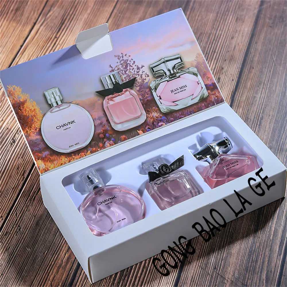 Brand 90ml Gift Box 3PCS Set Women Perfume Spray Exudes Feminine Charm Lasting Fragrance Floral Scent pheromone Eau De Parfum W250513