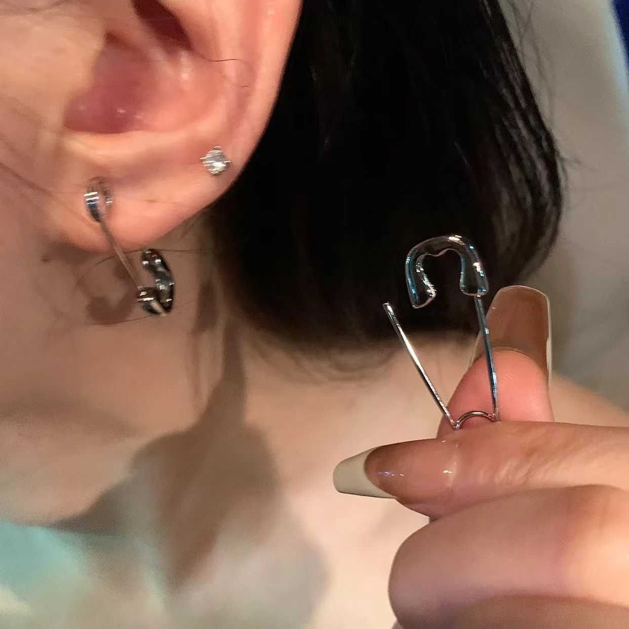 Korean Punk Rock Grunge Silver Color Metal Safety Pin Stud Earrings For Women Men 90s Aesthetic EMO Y2K Jewelry Accessories Y250510