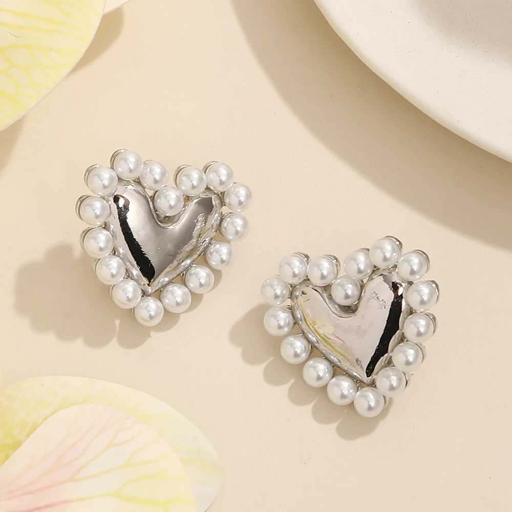 BenS Fashion Heart stud earrings for women Korean Pearl Sweet Piercing earrings Brass 18k gold plated Jewelry wholesale E93 Y250510
