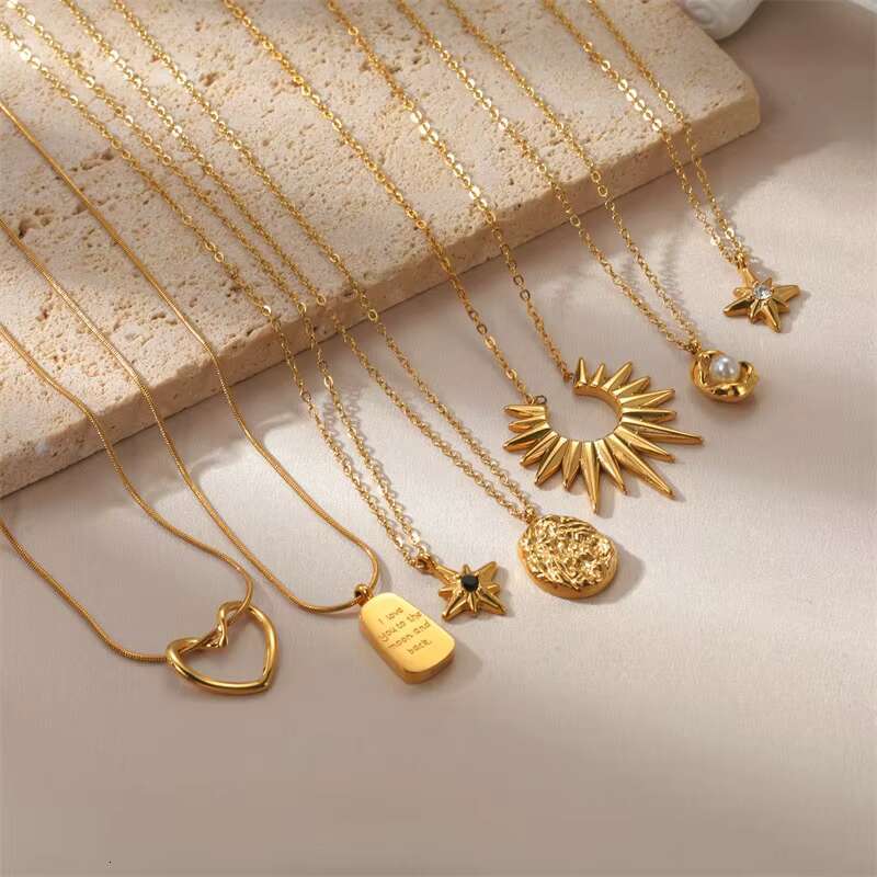 Fashion stainless steel jewelry gold-plated heart-shaped pendant women's necklace