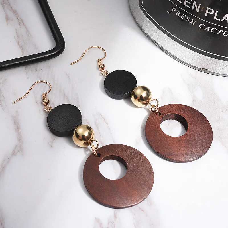 Natural Wood Clip on Earrings for No Pierced Hole Ear for Women Fashion Statement Geometric Earring Korean Girls Jewelry Gift Y250510
