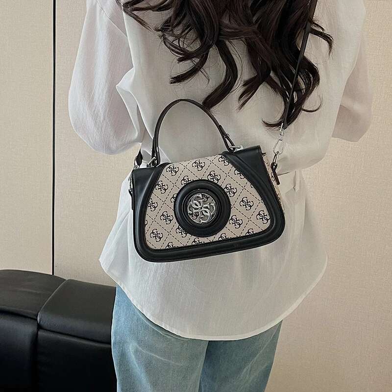 Stylish Vintage Letter Crossbody Bag Elegant Leather Tote Minimalist Designer Handbag For Casual Commuter Women Purse