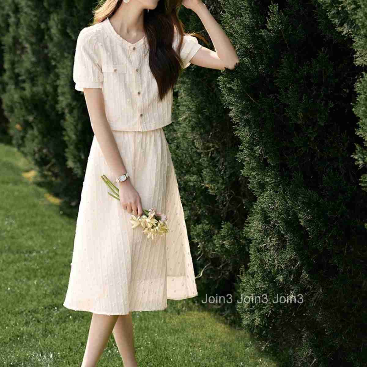 Temperament Small Fragrance Fashionable Texture Set 2025 Summer New Shirt Half Skirt Womens Set