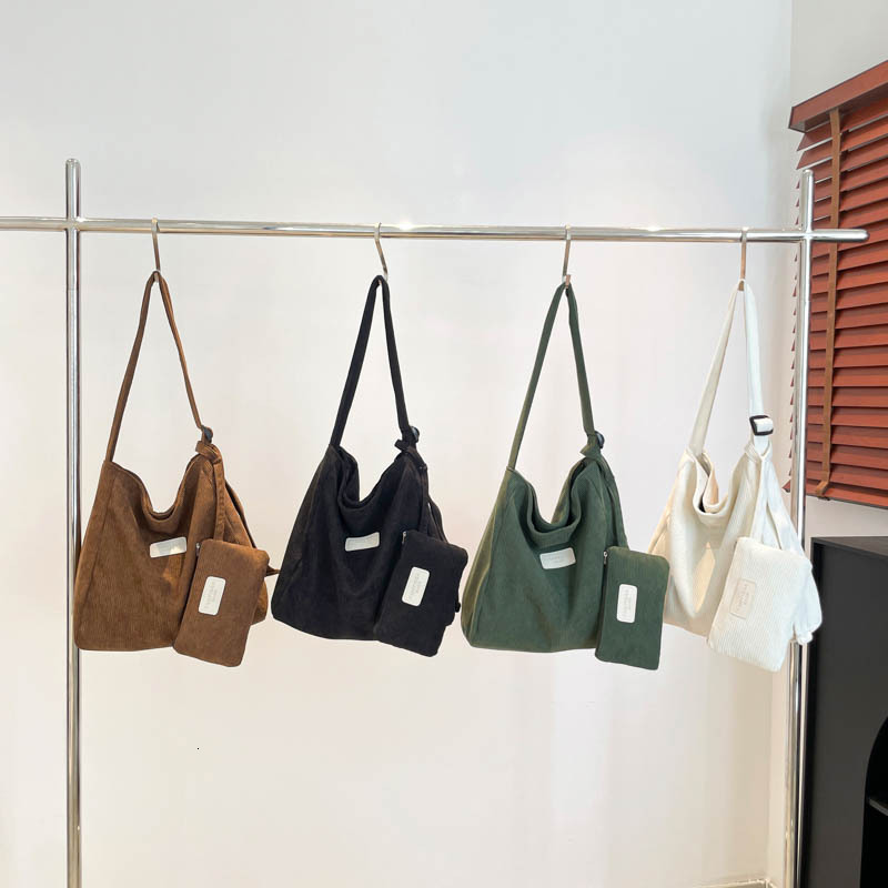Handheld tote women's 2025 summer new large capacity shoulder trendy versatile crossbody mother bag