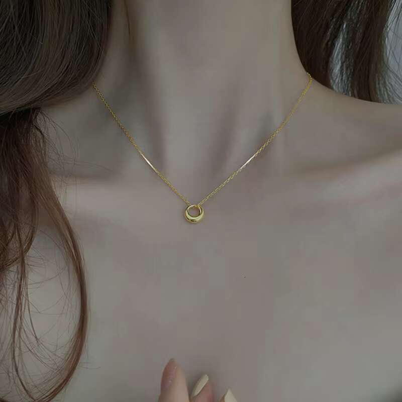 Pure sier fashion circle hollow pendant simple and luxurious necklace, women's Haino 975