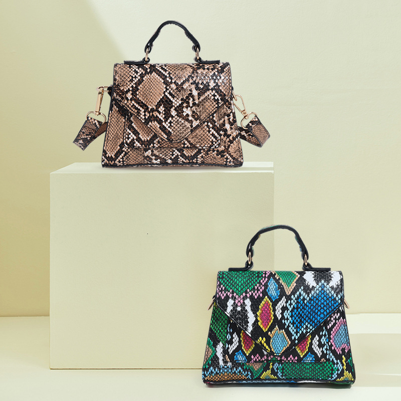 Designer Pack Fashionable Women S Handbag With Snake Pattern Diagonal Cross Hundred Shoulder Small Square Bag Classic Free Shipping