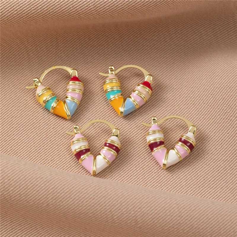 LATS 2024 New Arrival Korean Sweet Small Fresh Color Love Heart Hoop Earrings For Women Fashion Elegant Metal Jewelry Party Gift Y250510
